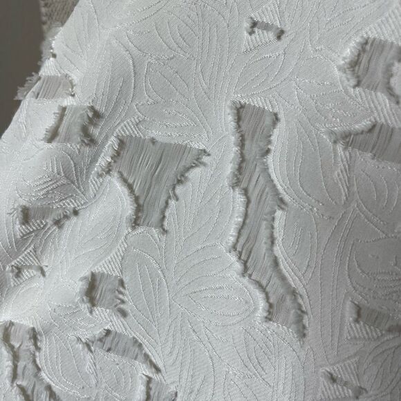 H&M Ivory Burnout Floral Top Size 6 - Picture 4 of 7